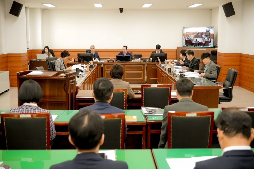 2025. 10. 27. 제315회 남양주시의회 임시회 [제1차 자치행정위원회]_0