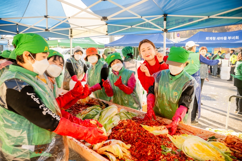 2025. 11. 12. 남양주시새마을회 2025 따뜻한 겨울 사랑의 김장 나누기_36