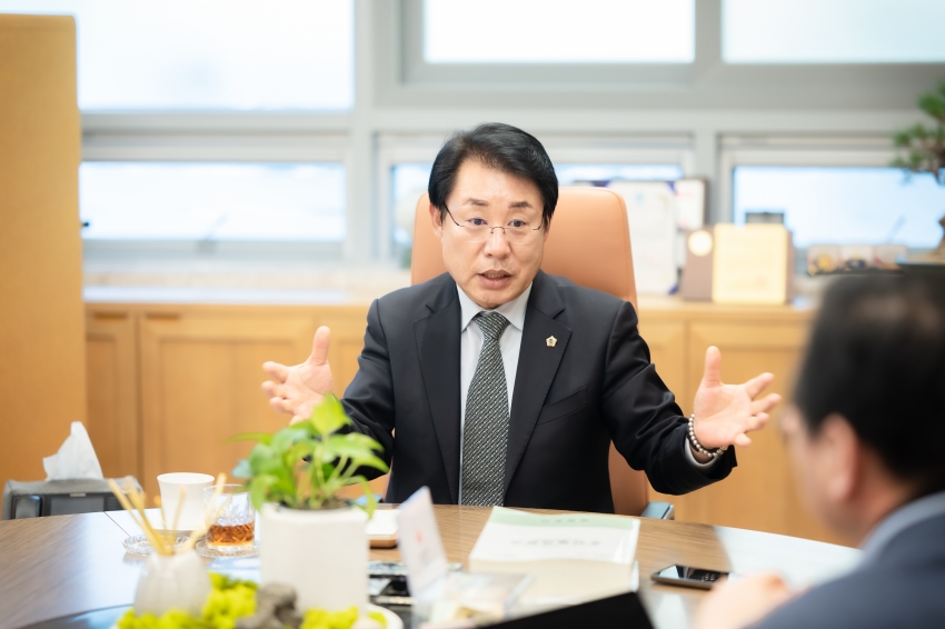 2025. 3. 7. 뉴스보고 신년인터뷰_1