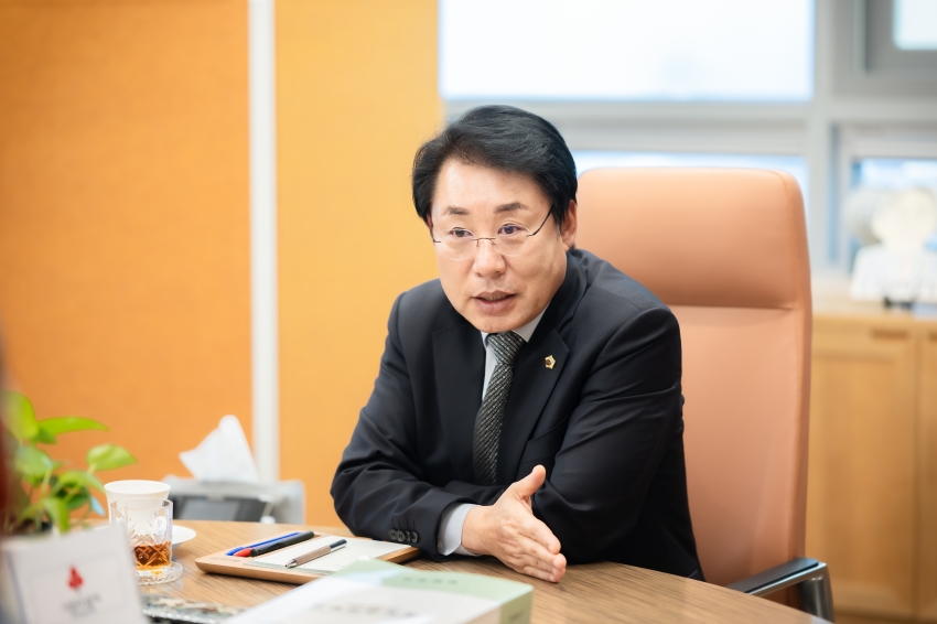 2025. 3. 7. 뉴스보고 신년인터뷰_2