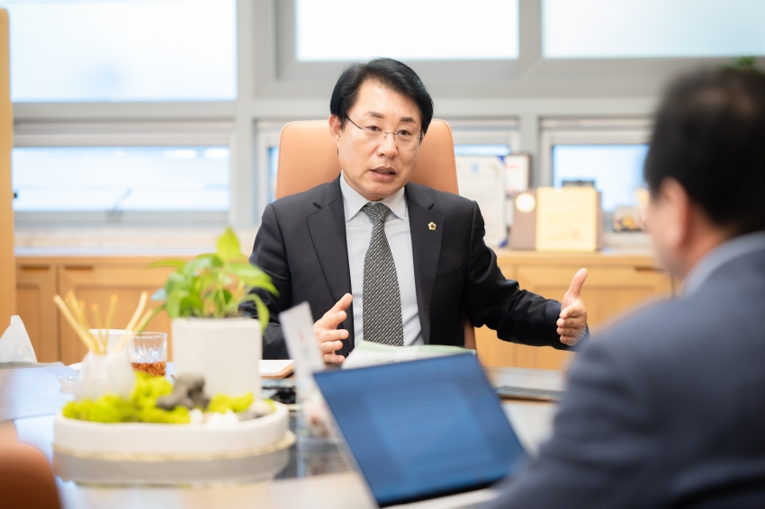 2025. 3. 7. 뉴스보고 신년인터뷰_4