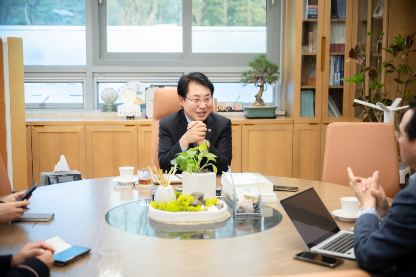 2025. 3. 7. 뉴스보고 신년인터뷰_5