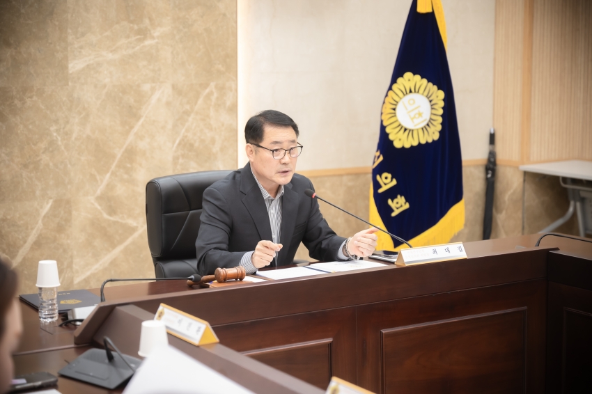 2025. 4. 14. 2025년도 남양주시의회 연구단체 운영심의위원회 개최_9