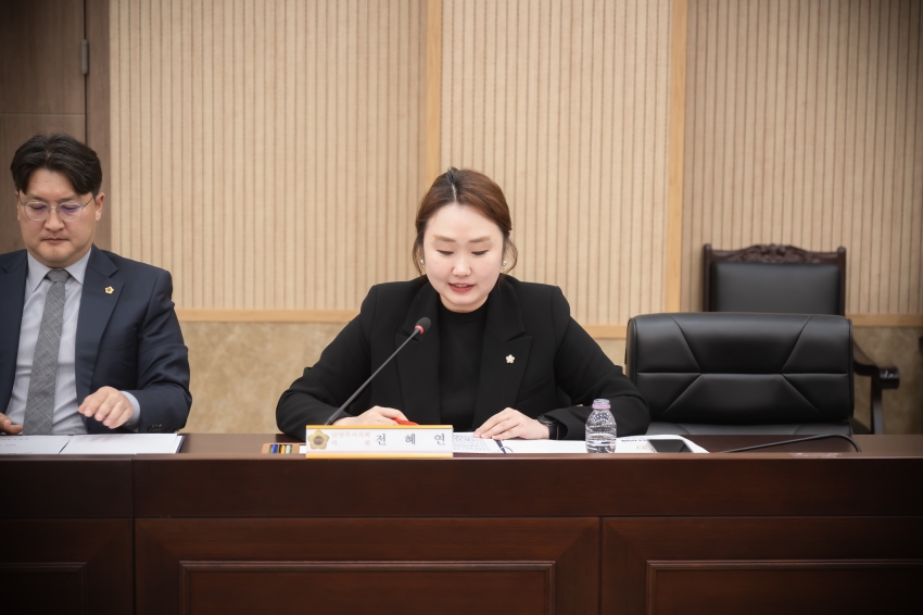 2025. 4. 14. 2025년도 남양주시의회 연구단체 운영심의위원회 개최_39