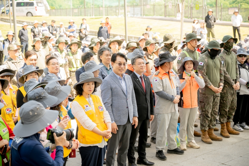 2025. 6. 4. 제30회 환경의 날 기념-민관군 합동 북한강 정화활동행사_59