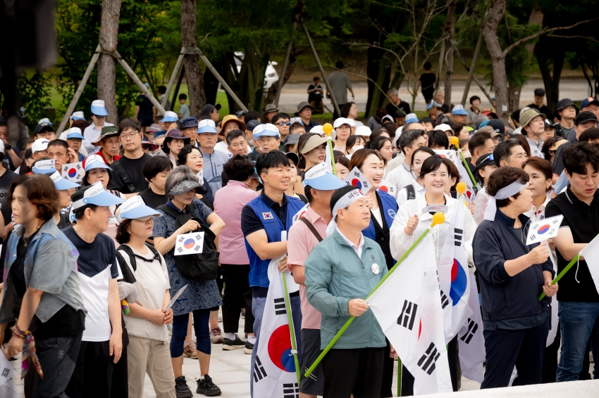 2025. 8. 15. 평화통일기원 시민 걷기대회_45