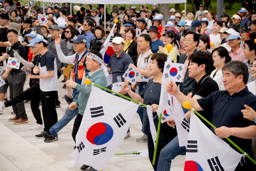 2025. 8. 15. 평화통일기원 시민 걷기대회_121