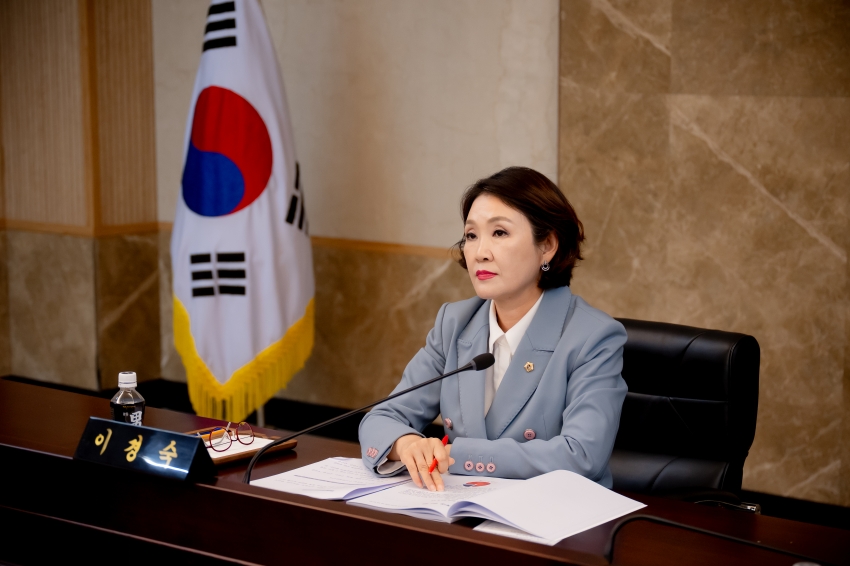 2025. 9. 29. 남양주시 노인 정신건강 증진을 위한 정책 개선 방안 연구용역 최종보고회_10