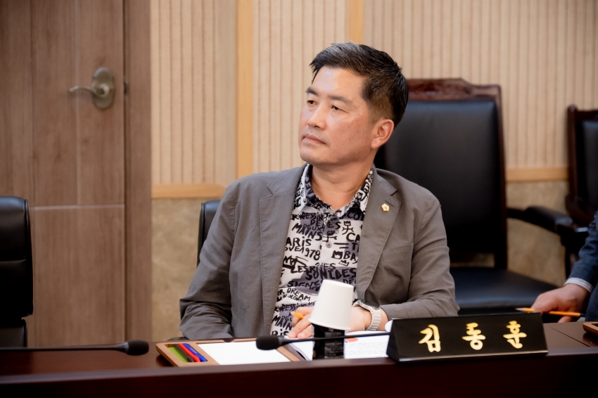 2025. 9. 29. 남양주시 노인 정신건강 증진을 위한 정책 개선 방안 연구용역 최종보고회_13
