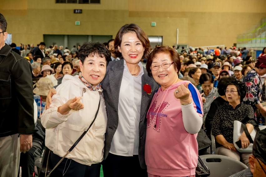 2025. 10. 2. 제29회 노인의 날 기념행사_97
