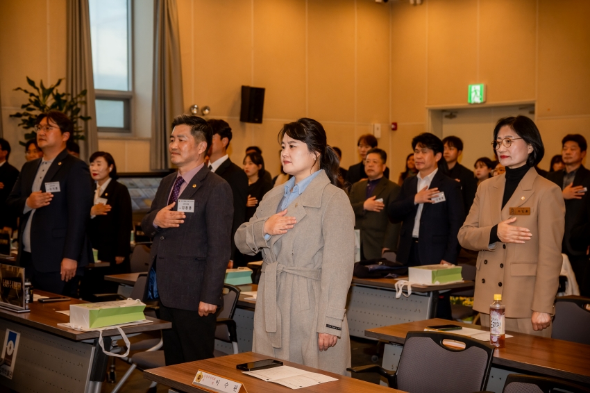 2025. 11. 14. 경기동부권시군의회 제12회 의정활동 우수의원 및 시상식_44