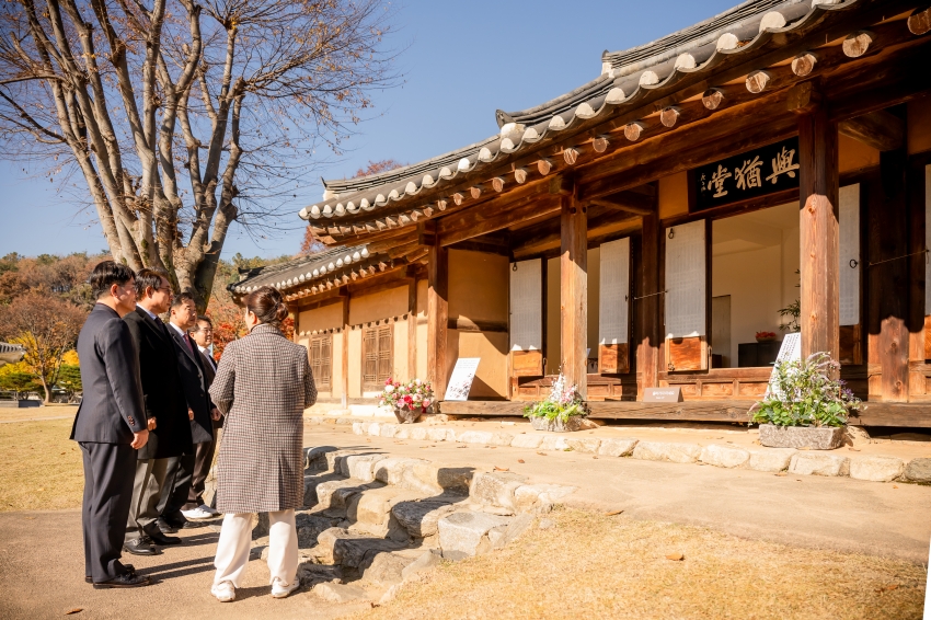 2025. 11. 14. 경기동부권시군의회 제12회 의정활동 우수의원 및 시상식_153