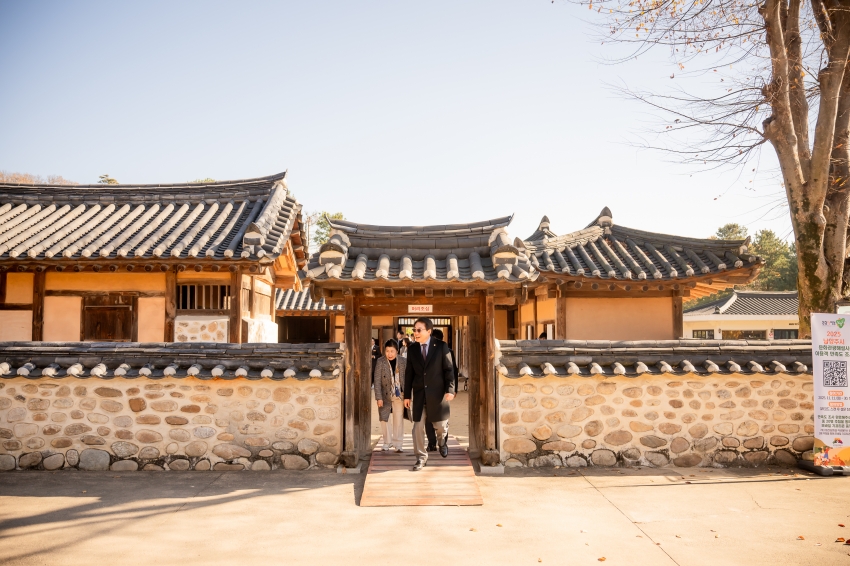 2025. 11. 14. 경기동부권시군의회 제12회 의정활동 우수의원 및 시상식_161