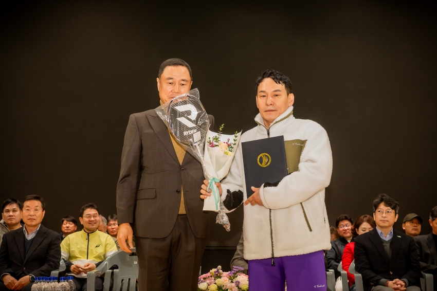 2025. 11. 22. 제7회 남양주시의회 의장기 배드민턴 대회_51