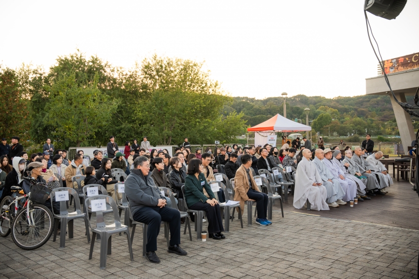 2026. 10. 22. 다산수변공원 카페휘게 1주년 기념 가을밤 힐링콘서트_14